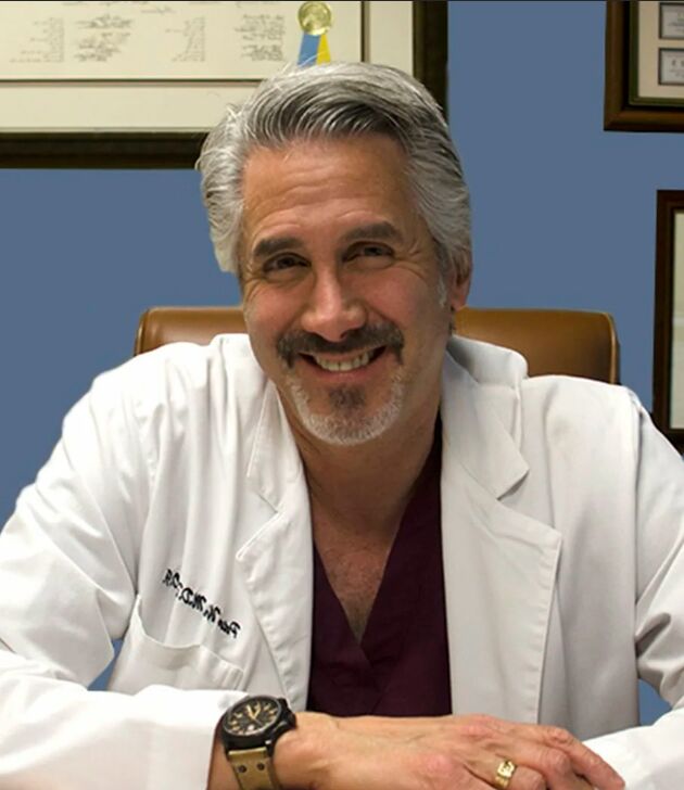 Doctor Urologist Ykharo Pereira Pessegueiro